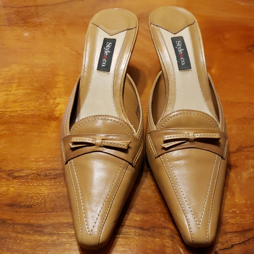 . Style & Co Nude loafer Mule heels